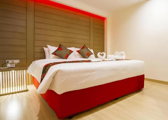 Eleven Avenue 3*